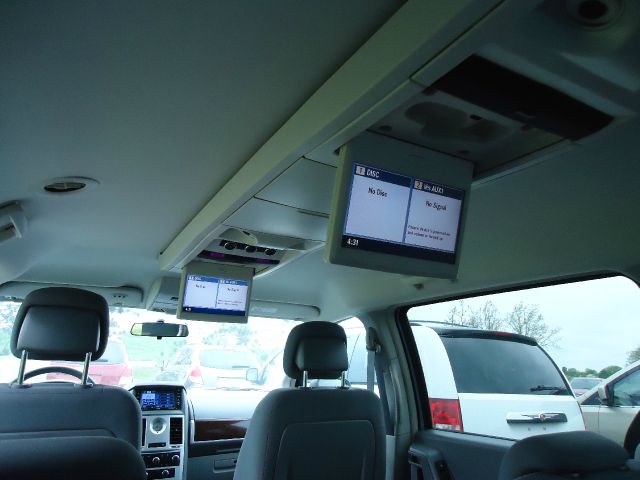 2010 Chrysler Town and Country 3.5