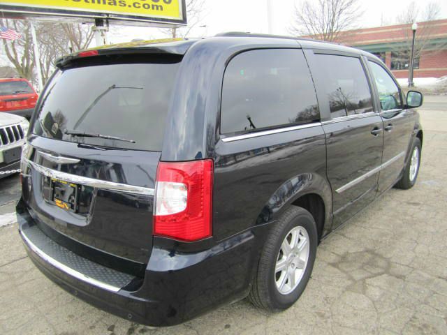 2011 Chrysler Town and Country 3.5