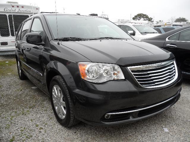 2011 Chrysler Town and Country King Ranch 4WD