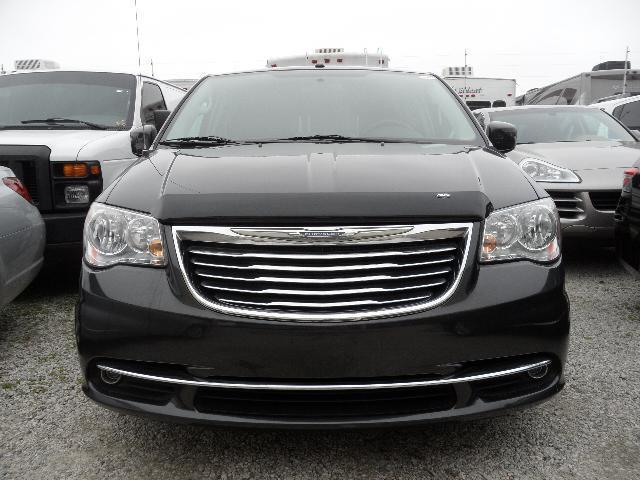 2011 Chrysler Town and Country King Ranch 4WD