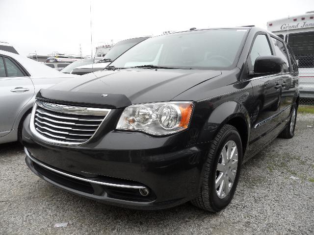 2011 Chrysler Town and Country King Ranch 4WD