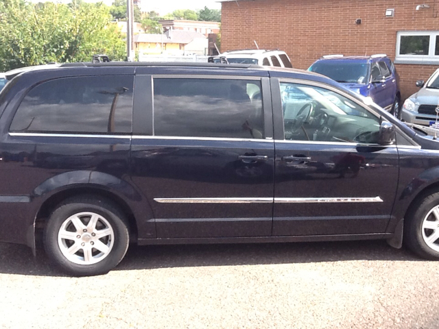 2011 Chrysler Town and Country 3.5