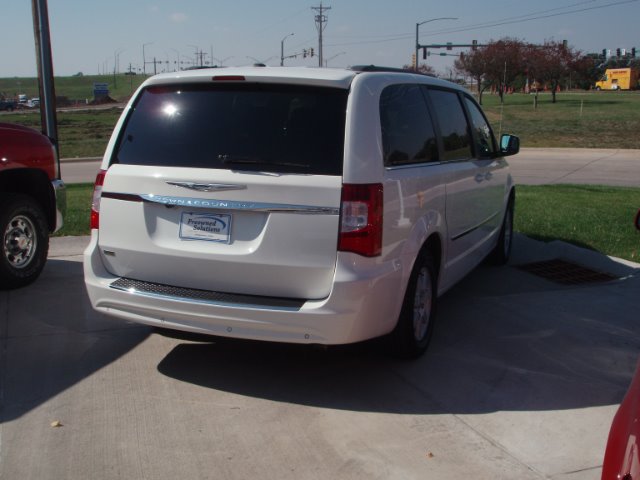 2011 Chrysler Town and Country 3.5