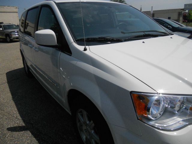 2012 Chrysler Town and Country 3.5