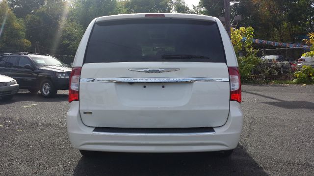 2012 Chrysler Town and Country 3.5