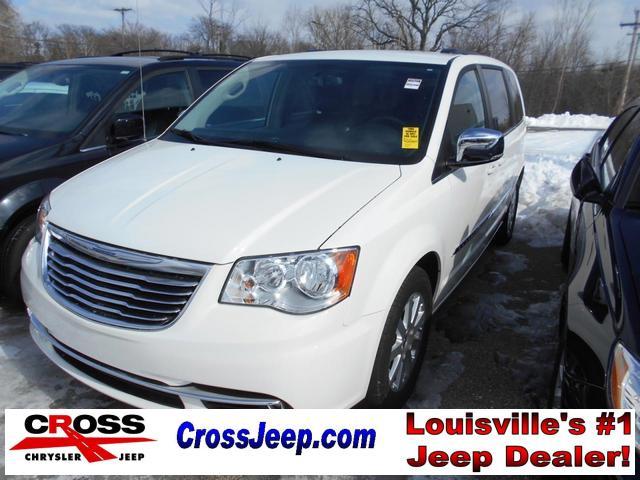 2012 Chrysler Town and Country Limited NAV 4X4