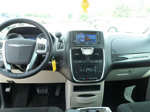 2012 Chrysler Town and Country 3.5
