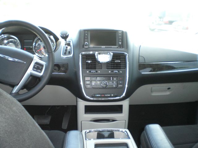 2012 Chrysler Town and Country 3.5