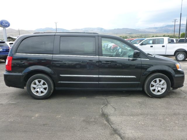 2012 Chrysler Town and Country 3.5