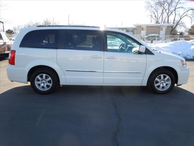 2012 Chrysler Town and Country 3.5
