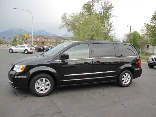 2012 Chrysler Town and Country 3.5