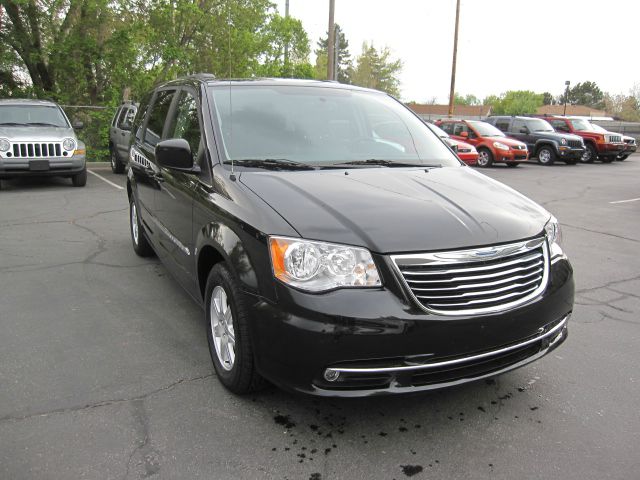 2012 Chrysler Town and Country 3.5