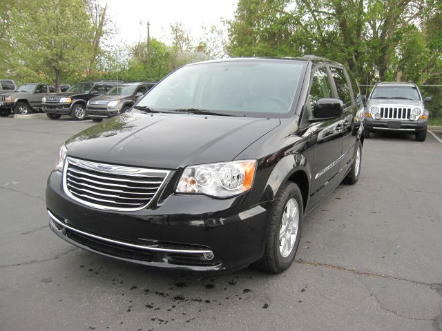 2012 Chrysler Town and Country 3.5