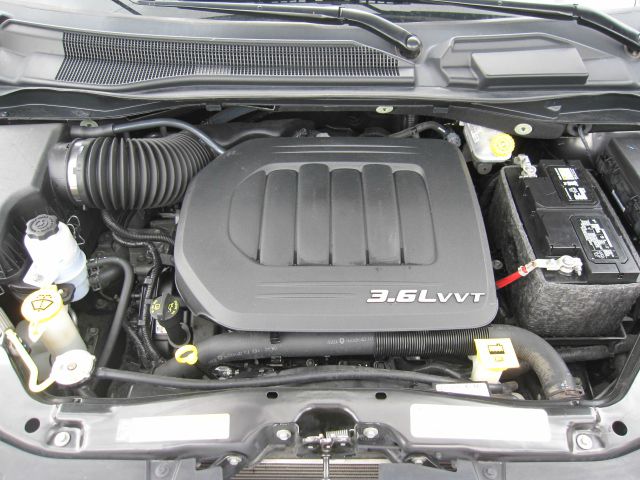 2012 Chrysler Town and Country 3.5