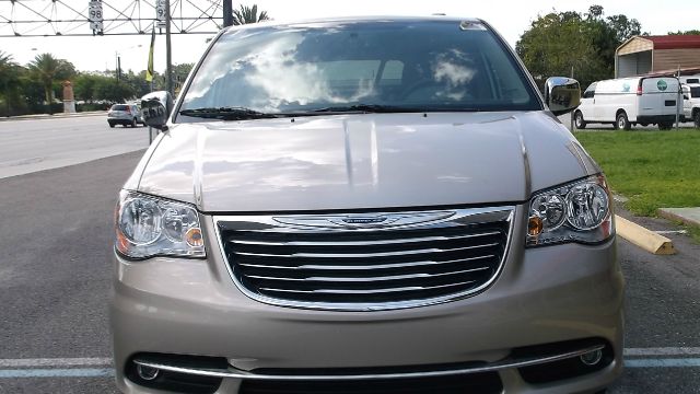 2013 Chrysler Town and Country 4.0L Rockcrawler 4X4