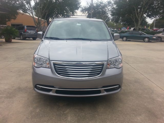 2013 Chrysler Town and Country 3.5