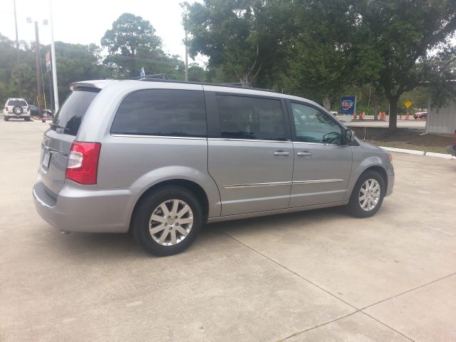 2013 Chrysler Town and Country 3.5