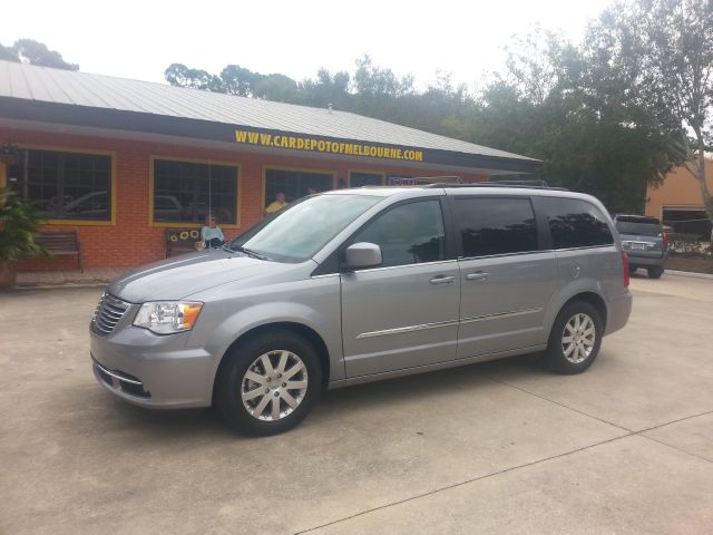 2013 Chrysler Town and Country 3.5
