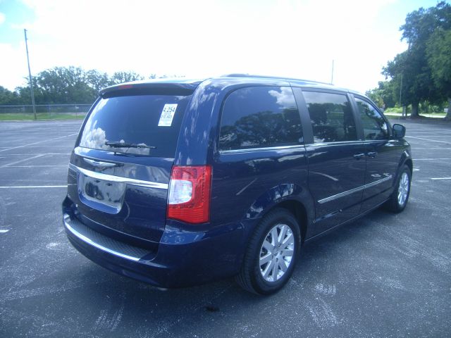 2013 Chrysler Town and Country 3.5