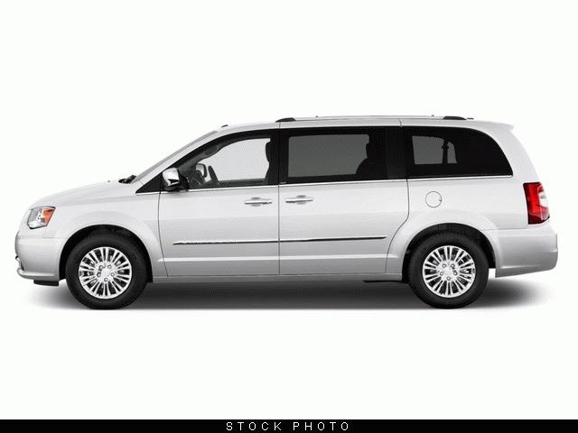 2013 Chrysler Town and Country LX Minivan 4D