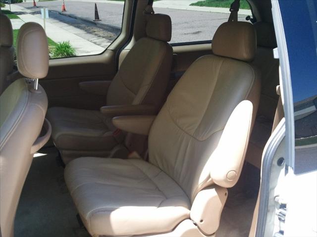 1996 Chrysler Town and Country S Sedan Under FULL Factory Warranty