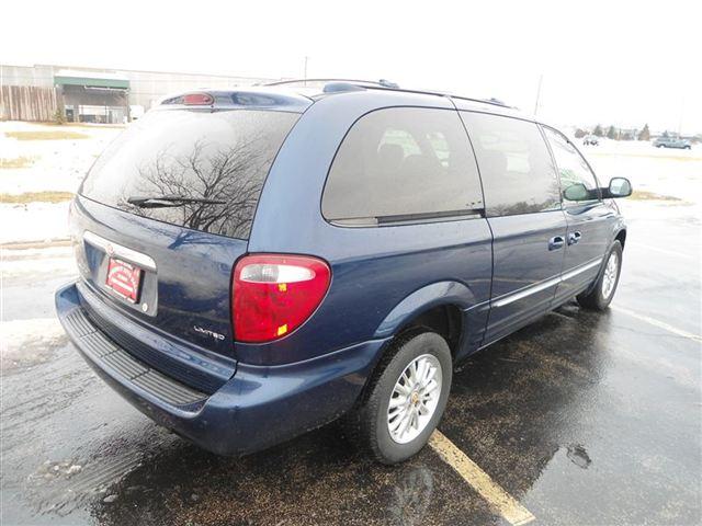 2002 Chrysler Town and Country A7X9