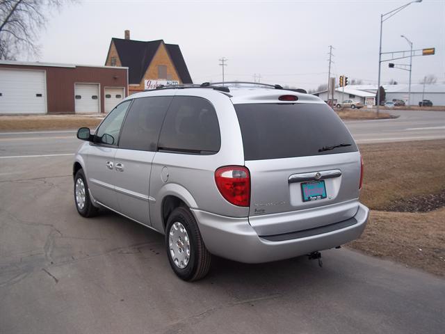 2002 Chrysler Town and Country Elk Conversion Van
