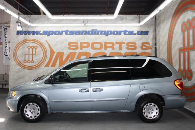2003 Chrysler Town and Country Elk Conversion Van