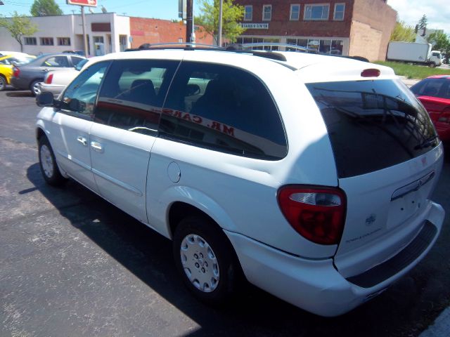 2003 Chrysler Town and Country 4dr 2.9L Twin Turbo AWD SUV
