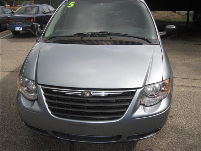 2005 Chrysler Town and Country S Premium PACK