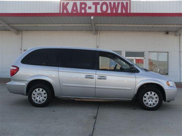 2007 Chrysler Town and Country CLUB CAB SLT 4X4