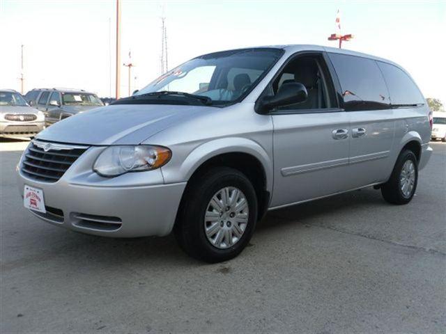 2007 Chrysler Town and Country CLUB CAB SLT 4X4