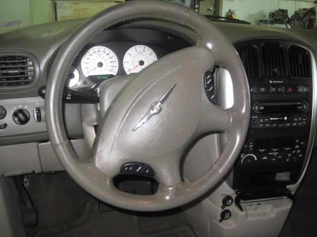 2007 Chrysler Town and Country T6 AWD Moon Roof Leather