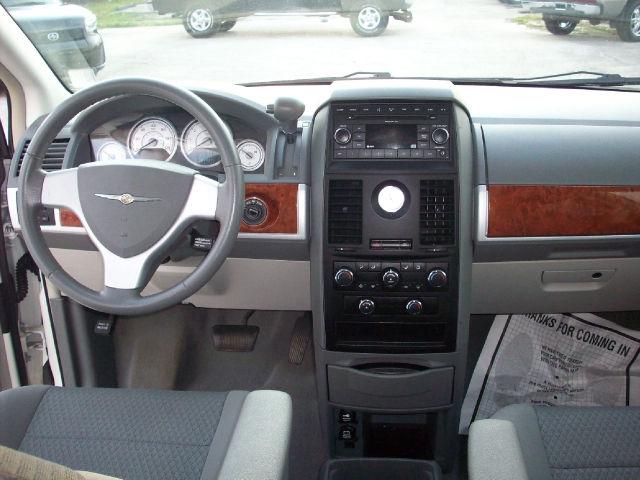 2008 Chrysler Town and Country 3.5