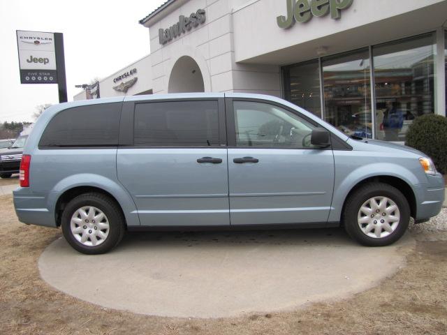 2008 Chrysler Town and Country Elk Conversion Van