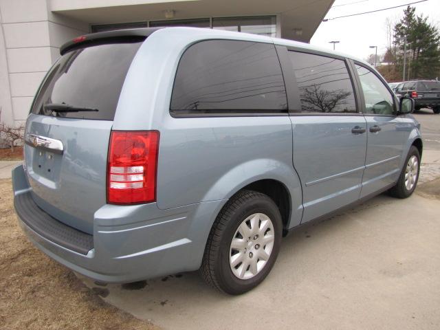 2008 Chrysler Town and Country Elk Conversion Van