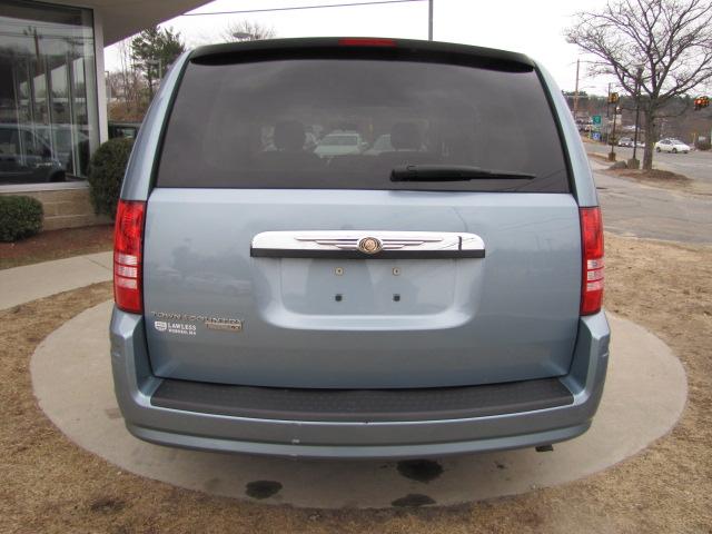2008 Chrysler Town and Country Elk Conversion Van