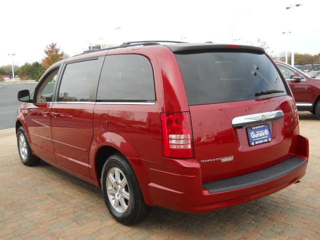 2008 Chrysler Town and Country 3.5