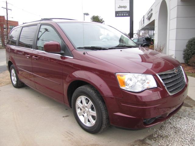 2008 Chrysler Town and Country 3.5