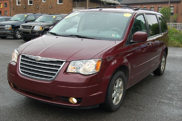 2008 Chrysler Town and Country Lariat Crew Diesel 4x4
