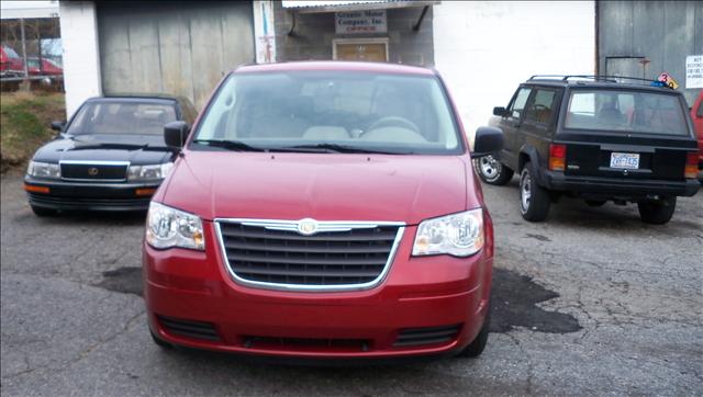 2008 Chrysler Town and Country Elk Conversion Van