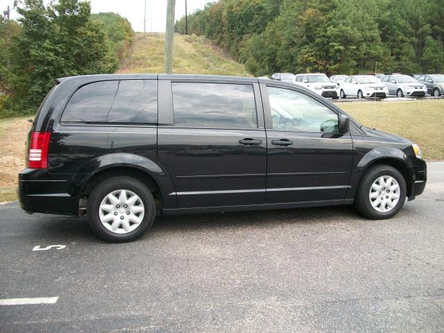 2008 Chrysler Town and Country Elk Conversion Van