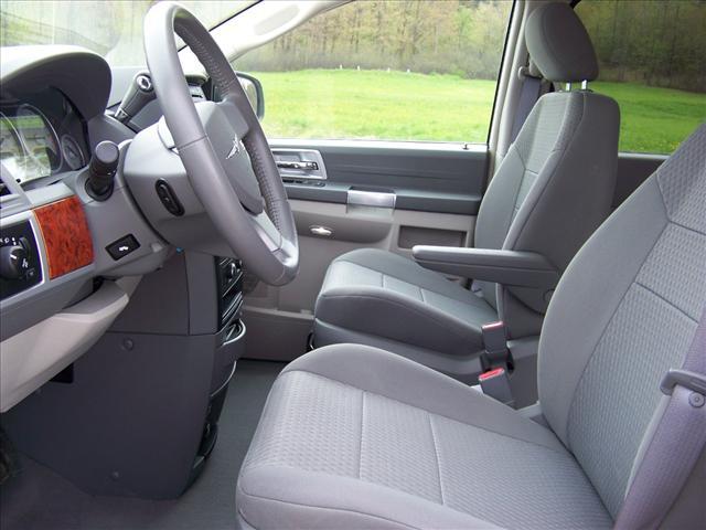 2008 Chrysler Town and Country 3.5