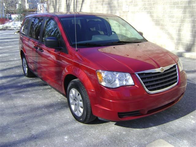 2008 Chrysler Town and Country Elk Conversion Van