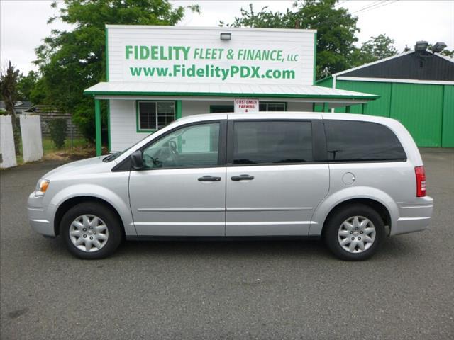 2008 Chrysler Town and Country 4X4 Sunroof, Leather