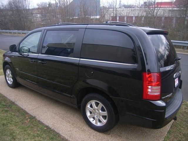 2008 Chrysler Town and Country 3.5
