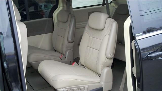 2009 Chrysler Town and Country 3.5
