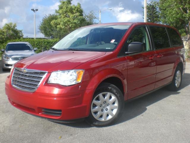 2009 Chrysler Town and Country Elk Conversion Van