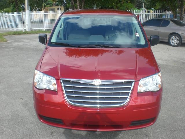 2009 Chrysler Town and Country Elk Conversion Van