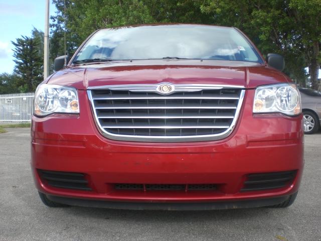 2009 Chrysler Town and Country Elk Conversion Van